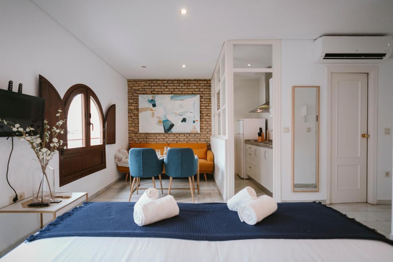 Complete Studio With Terrace - 1Bth- La Giralda Apartment เซบีญา ภายนอก รูปภาพ