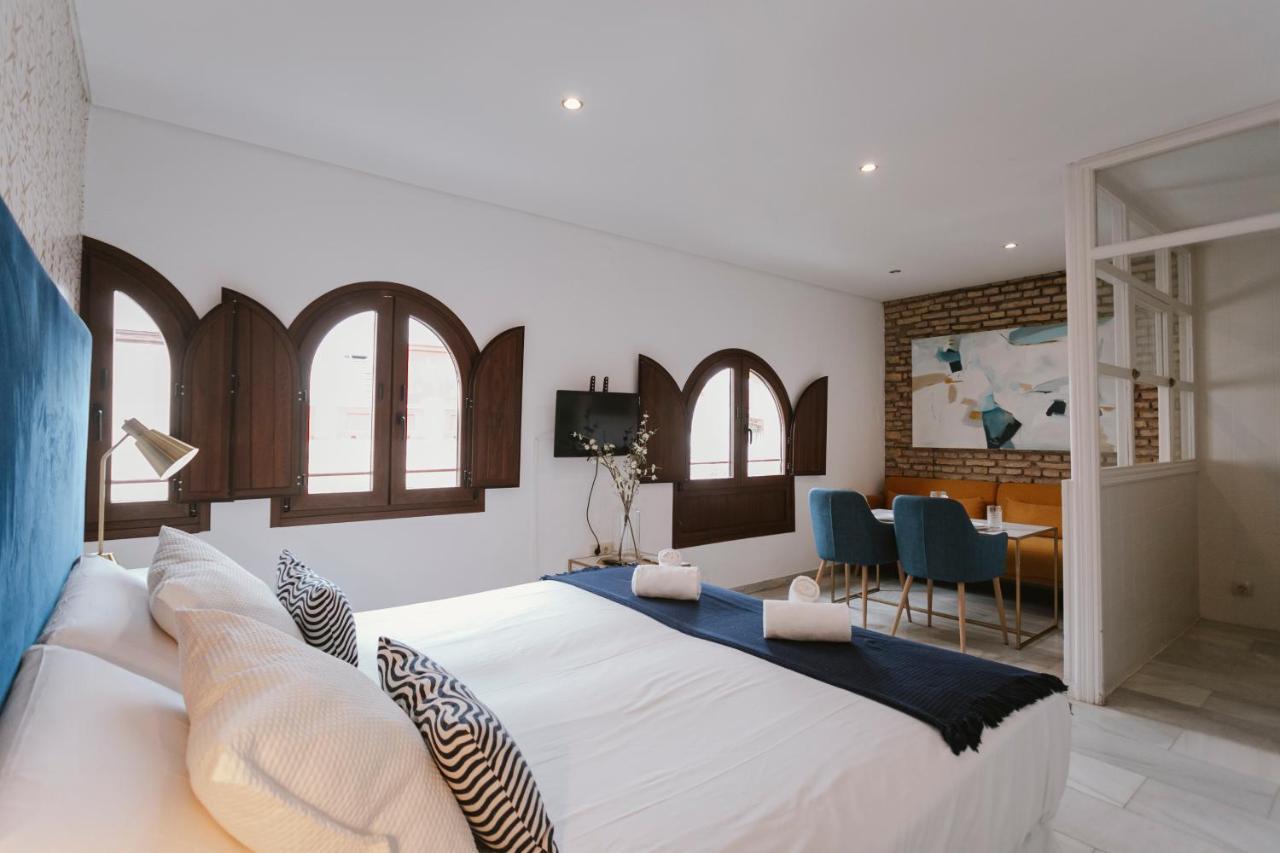 Complete Studio With Terrace - 1Bth- La Giralda Apartment เซบีญา ภายนอก รูปภาพ